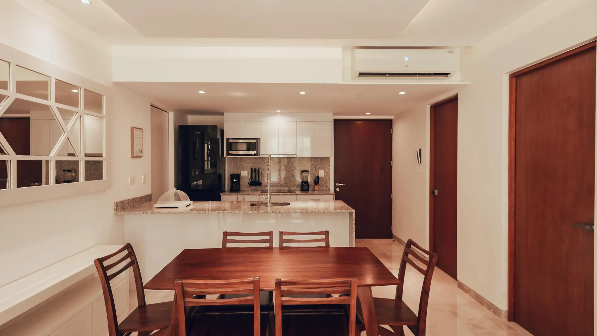 Antera Hotel & Residences Playa del Carmen