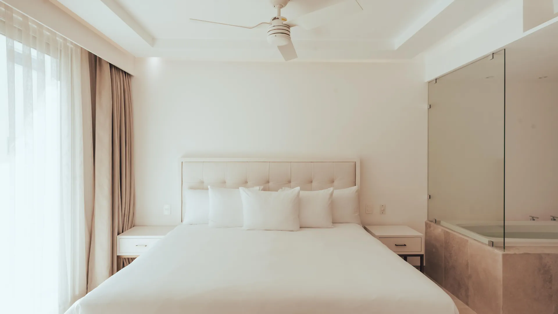 Antera Hotel & Residences Плая-дель-Кармен
