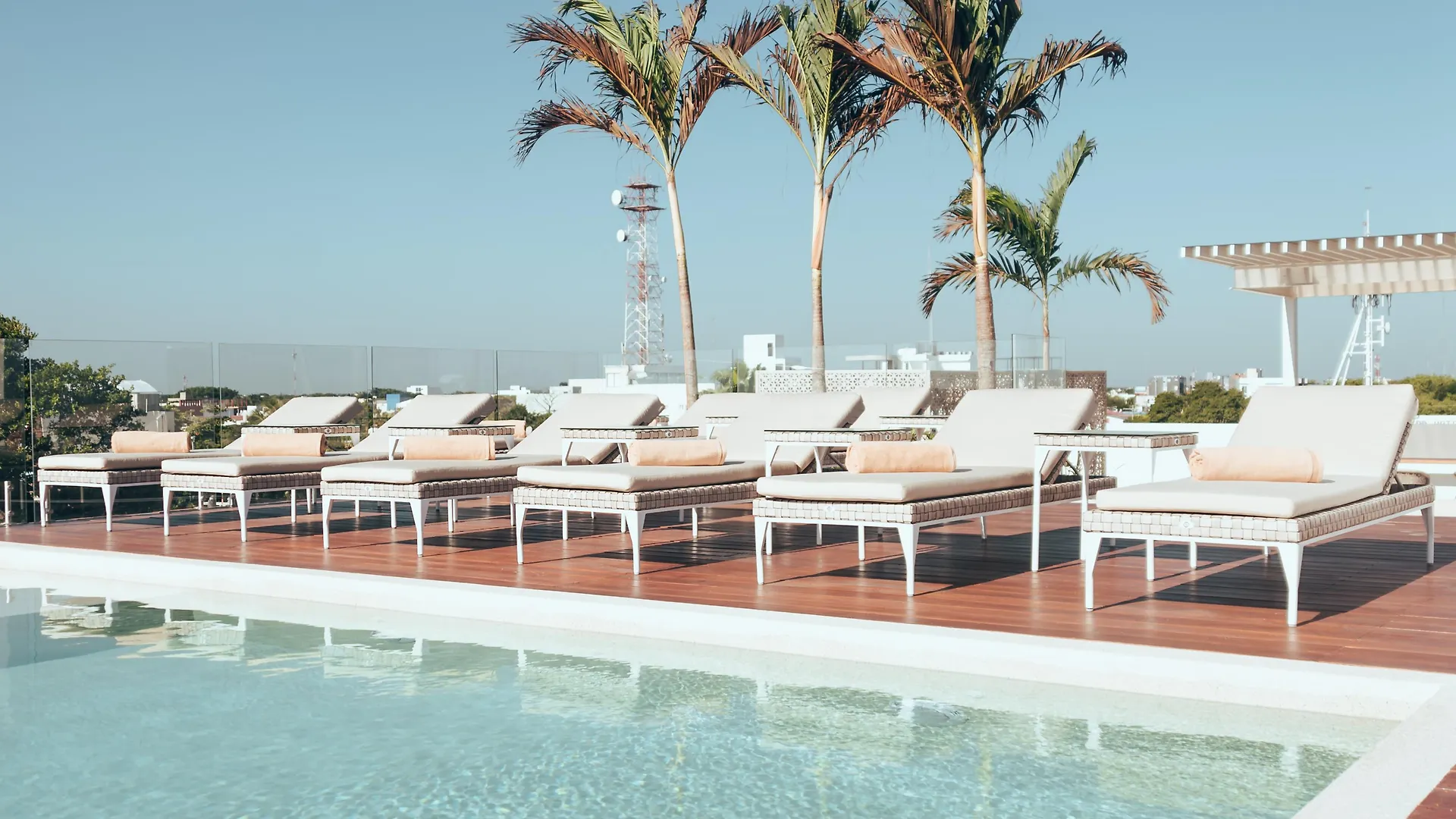 Antera Hotel & Residences Плая-дель-Кармен