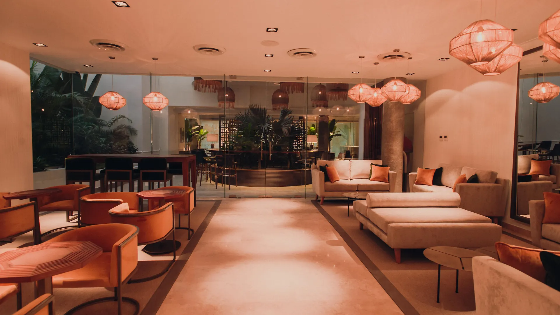 Antera Hotel & Residences Плая-дель-Кармен