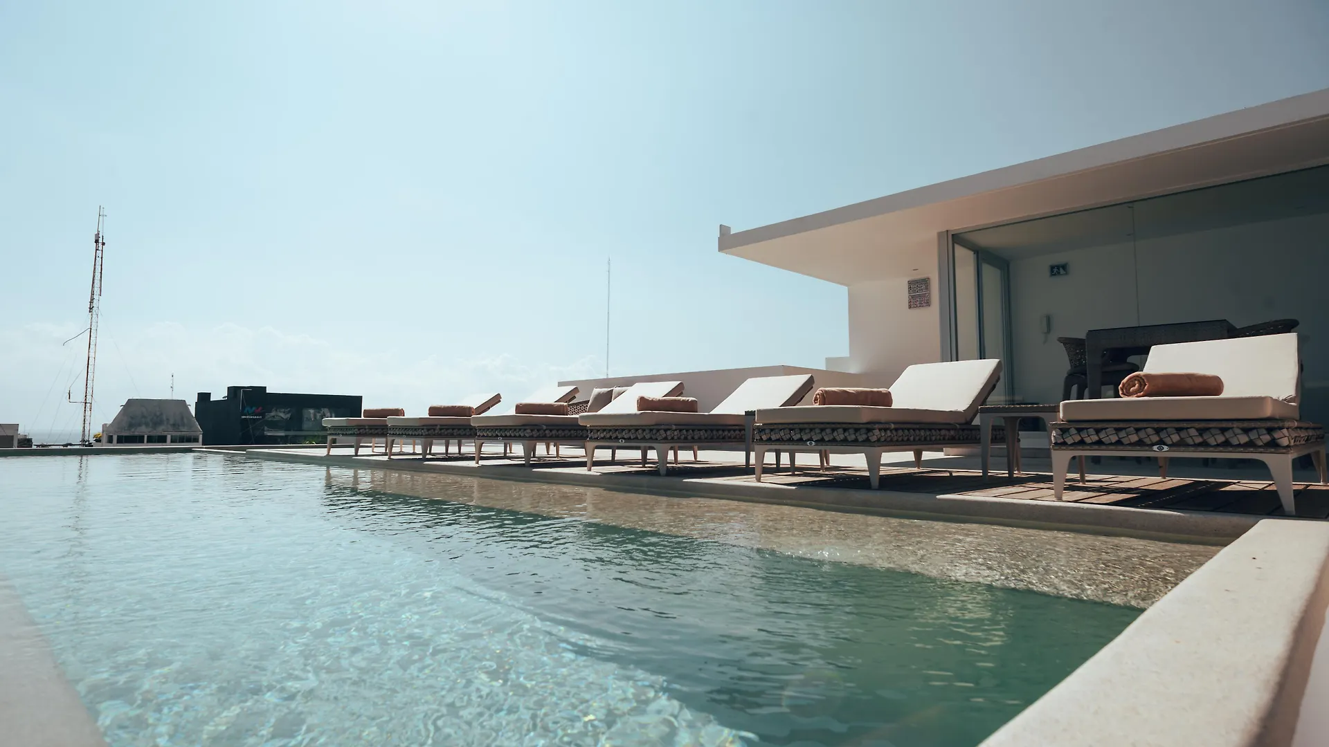 Antera Hotel & Residences Playa del Carmen